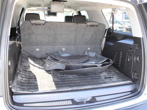 Used 2015 GMC Yukon XL SLT w/ Open Road Package AWD/4WD image 30