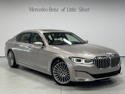 Used 2020 BMW 750i xDrive w/ Executive Package AWD/4WD image 8