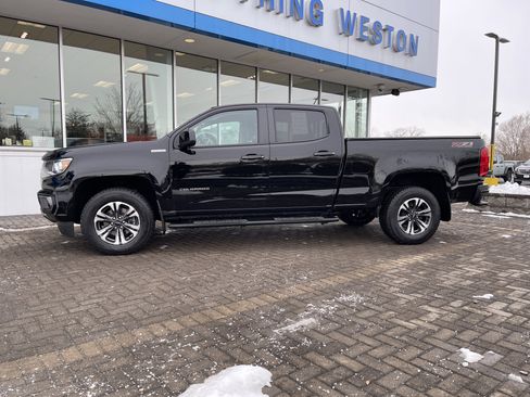Used 2022 Chevrolet Colorado Z71 w/ Safety Package image 2