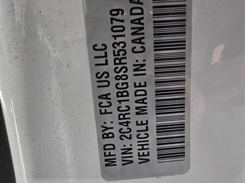 Used 2025 Chrysler Pacifica Select FWD image 40