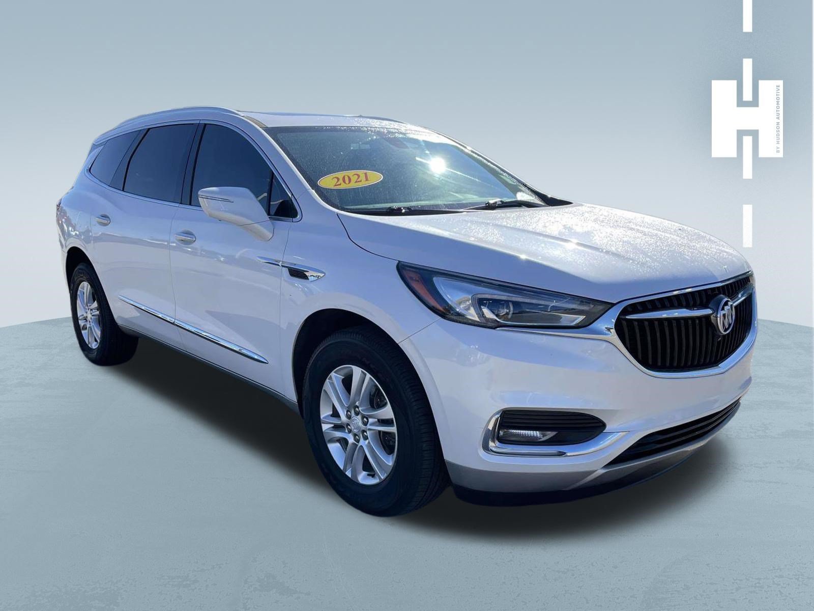 Used 2021 Buick Enclave Essence w/ Sound and Sites Package FWD image 1