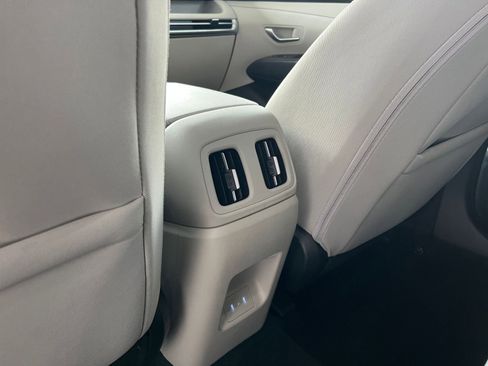 Used 2025 Hyundai Tucson Blue image 24