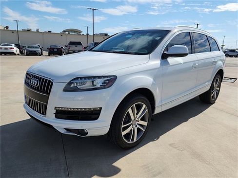 Used 2014 Audi Q7 TDI Prestige w/ Prestige Package image 3