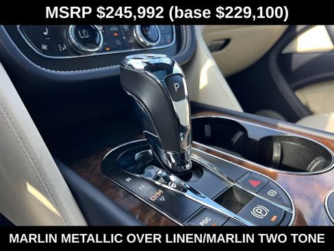 Used 2018 Bentley Bentayga AWD/4WD image 39