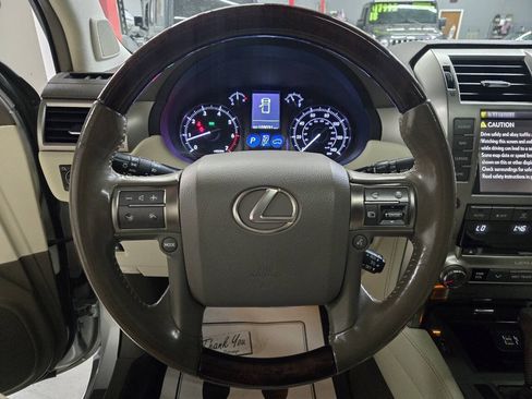 Used 2017 Lexus GX 460 Premium AWD/4WD image 13