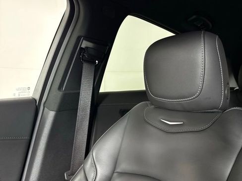 Certified 2025 Cadillac XT4 Premium Luxury image 19