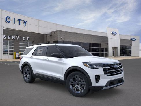 New 2026 Ford Explorer Active w/ Active Comfort Package image 1