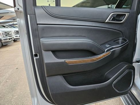Used 2019 GMC Yukon XL Denali image 23