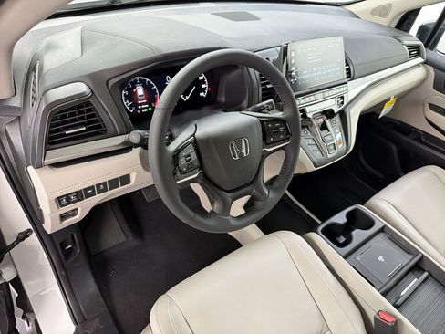 New 2026 Honda Odyssey EX-L image 4