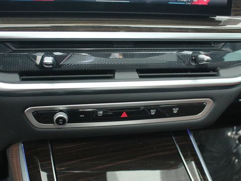 Certified 2024 BMW X5 xDrive40i w/ Premium Package image 16