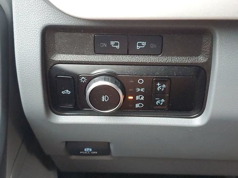 Used 2024 Ford F250 XLT w/ FX4 Off-Road Package AWD/4WD image 28