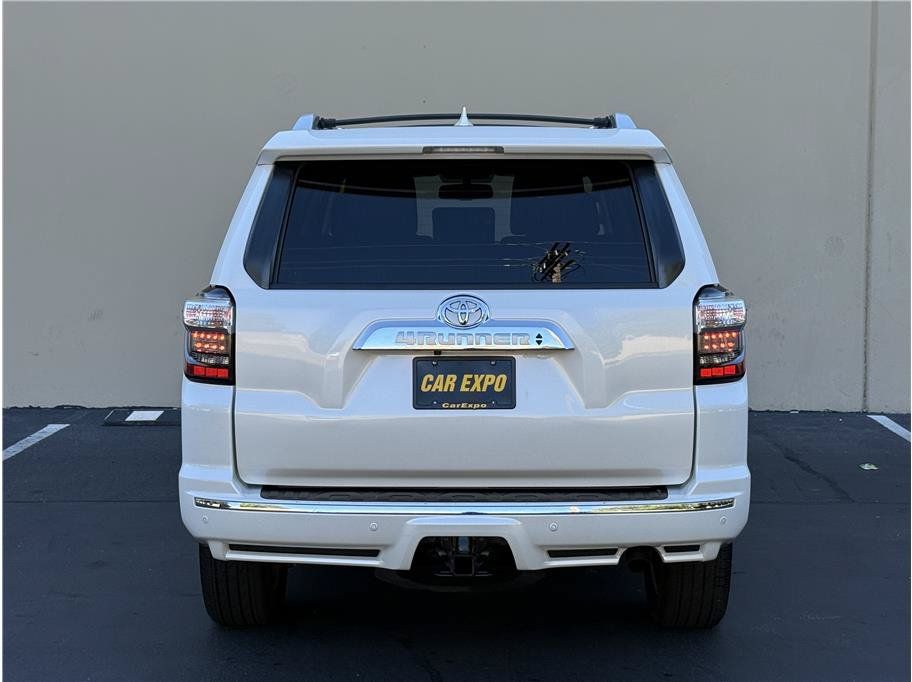 Used 2018 Toyota 4Runner Limited AWD/4WD image 5