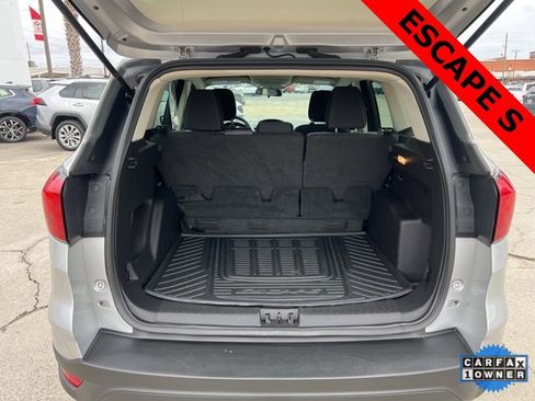 Used 2019 Ford Escape S image 11