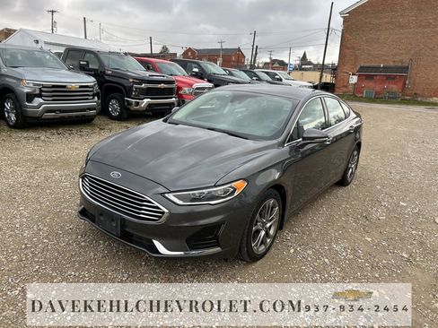 Used 2019 Ford Fusion SEL image 1