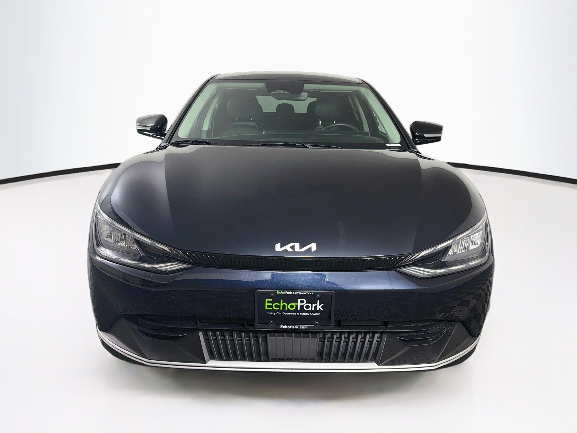 Used 2024 Kia EV6 Light RWD image 2
