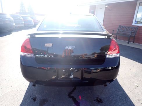 Used 2012 Chevrolet Impala LTZ FWD image 5