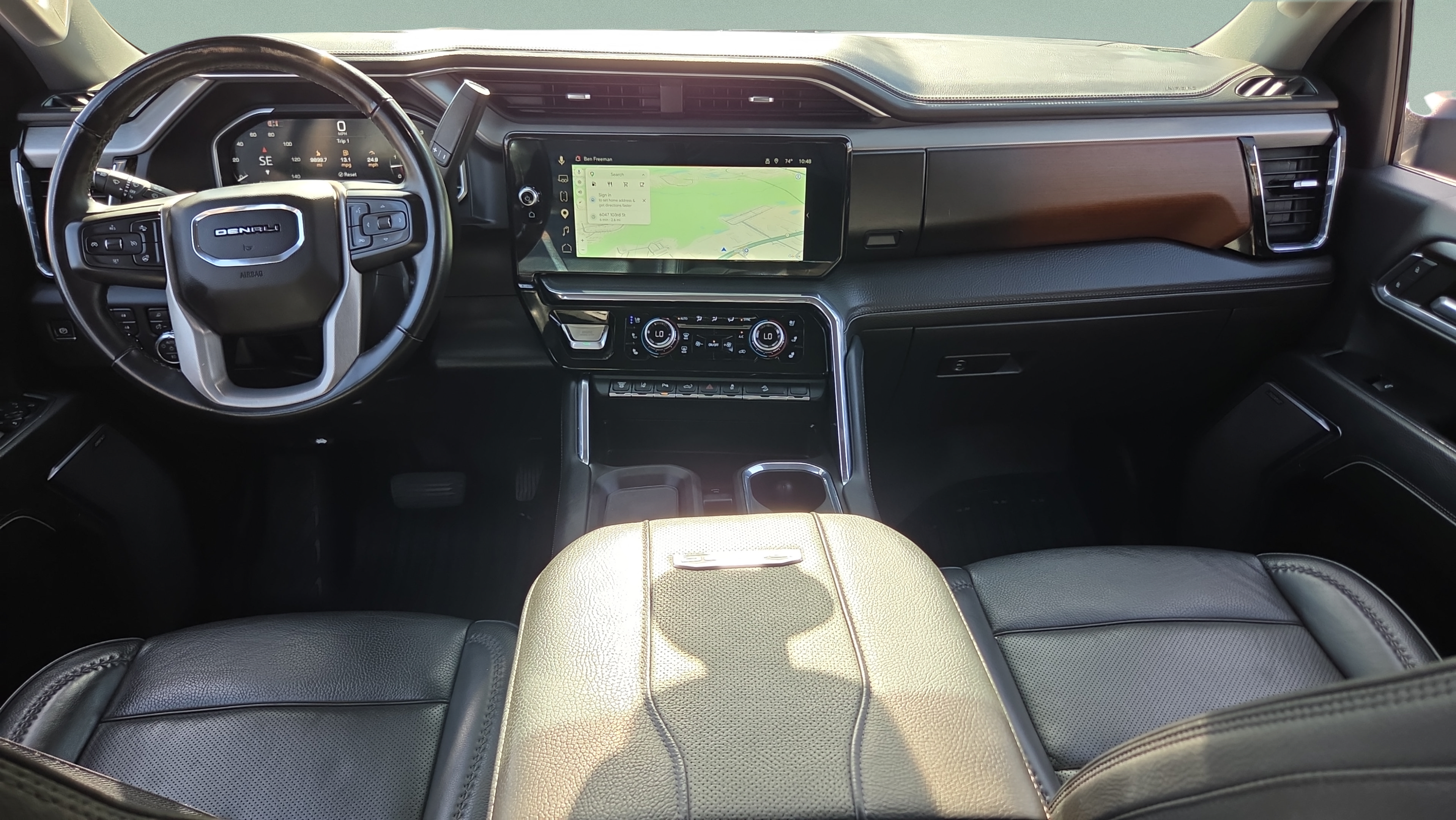 Used 2024 GMC Sierra 2500 Denali w/ Denali Reserve Package AWD/4WD image 12