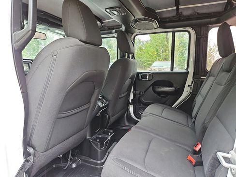 Used 2018 Jeep Wrangler Unlimited Sport image 20