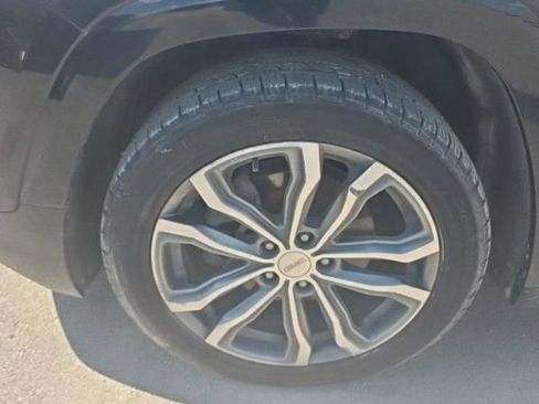Used 2019 GMC Terrain Denali w/ LPO, 'HIT The Road' Package FWD image 13