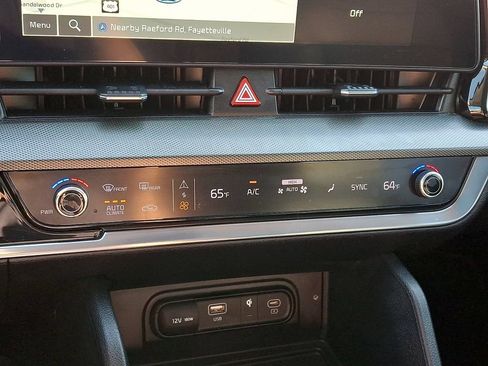 Used 2023 Kia Sportage SX FWD image 16