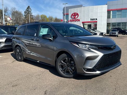New 2026 Toyota Sienna XSE AWD/4WD image 1