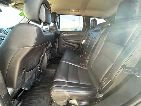 Used 2012 Jeep Grand Cherokee Laredo w/ Laredo E Group image 21