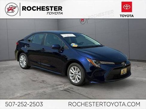 Used 2025 Toyota Corolla LE w/ LE Premium Package FWD image 91