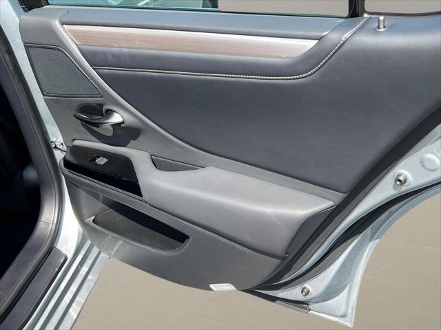 Certified 2023 Lexus ES 350 F Sport FWD image 16