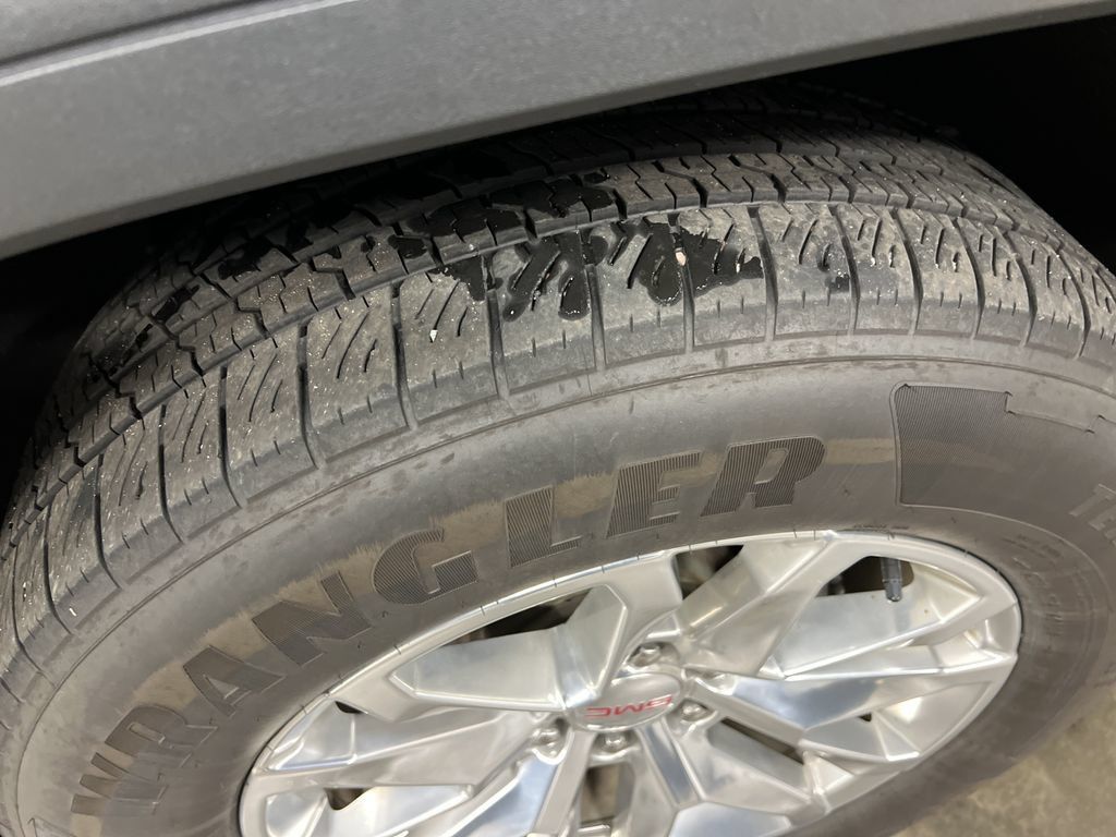 Certified 2019 GMC Sierra 1500 SLT w/ SLT Premium Package AWD/4WD image 27