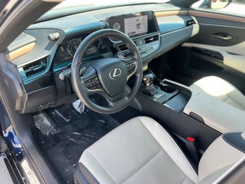 Used 2024 Lexus ES 350 w/ Premium Package FWD image 13
