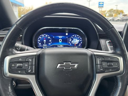 Certified 2023 Chevrolet Suburban Z71 w/ Luxury Package image 19