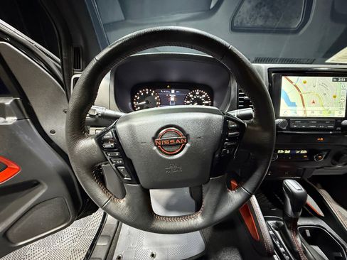 Certified 2022 Nissan Frontier Pro-X w/ Technology Package image 9