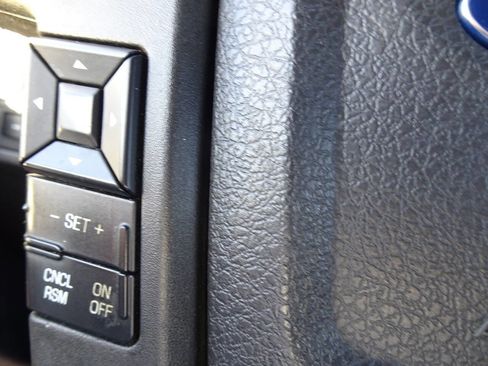 Used 2014 Ford F150 XLT w/ XLT Chrome Package image 41