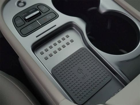 New 2026 Hyundai Ioniq 9 Calligraphy image 32