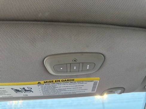 Used 2020 Chrysler Pacifica Limited image 8