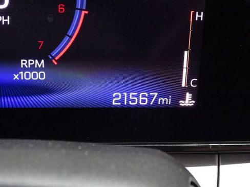 Used 2024 Chevrolet Trax LT image 38