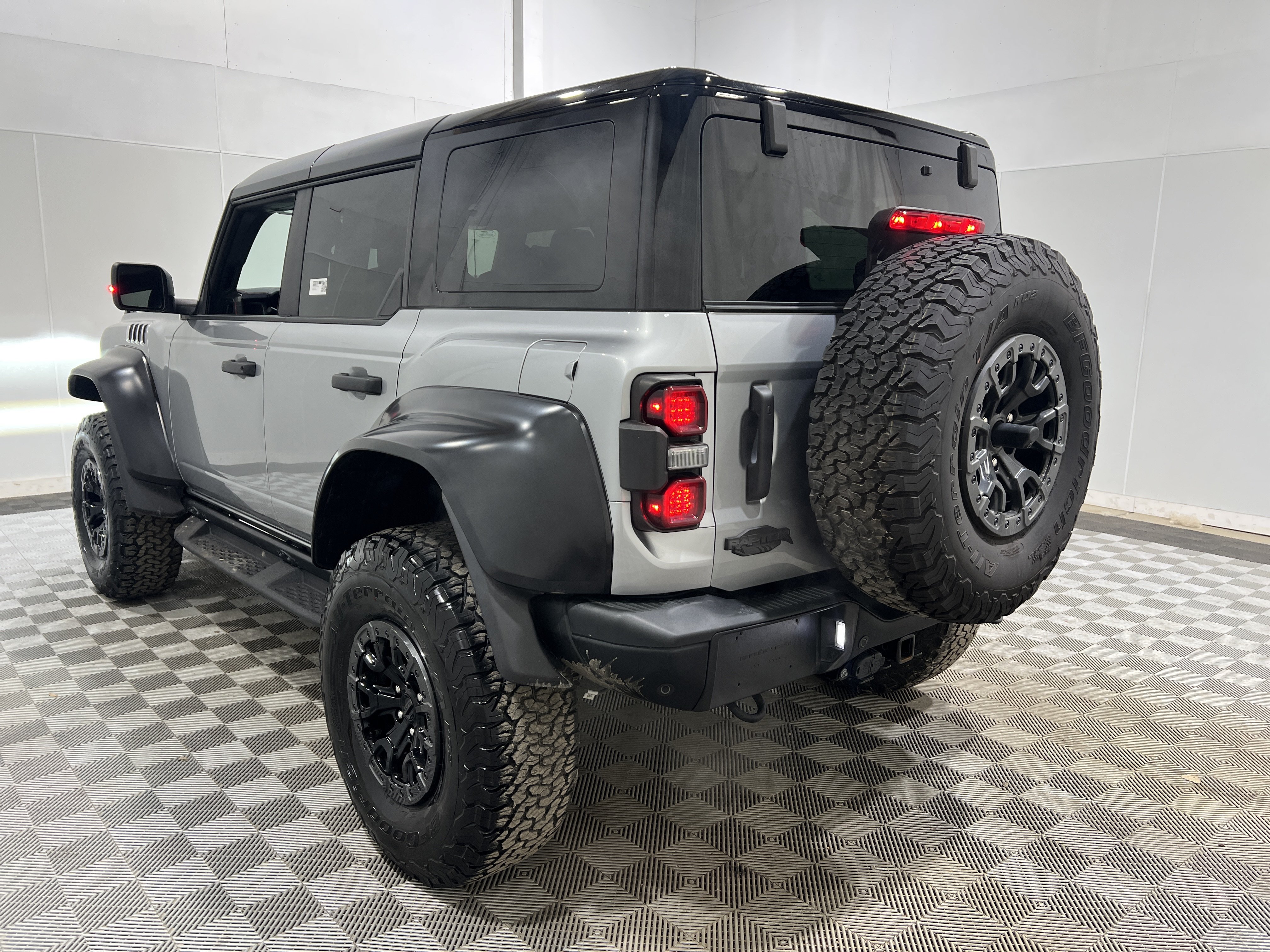 Used 2024 Ford Bronco Raptor AWD/4WD image 2