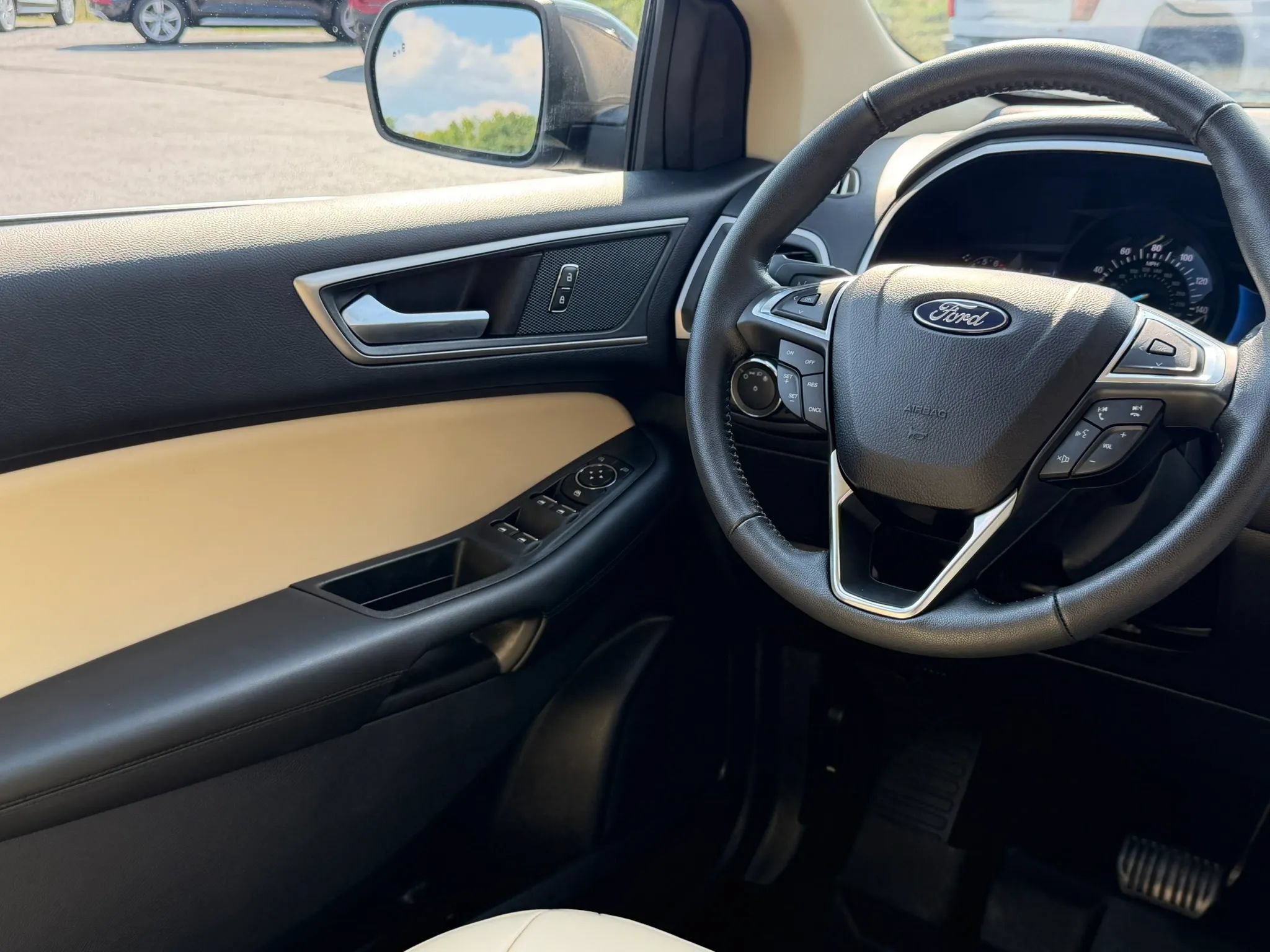 Used 2021 Ford Edge SEL FWD image 39