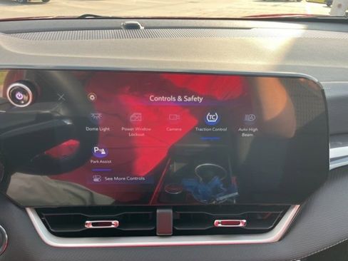 New 2026 Chevrolet Equinox LT image 26