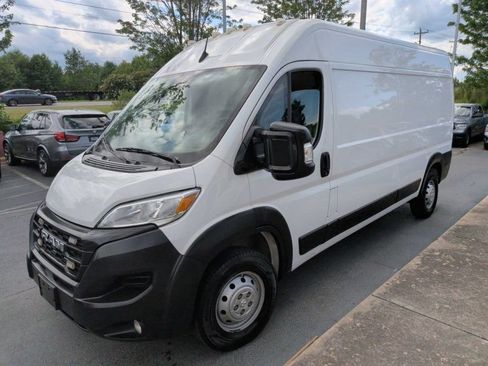 Used 2023 RAM ProMaster 2500 w/ Premium Convenience Group (B) FWD image 2