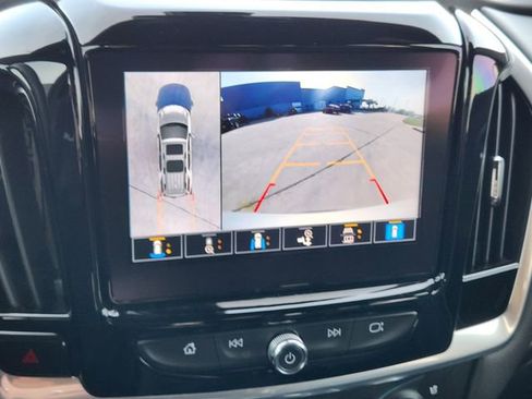Used 2022 Chevrolet Traverse Premier w/ Redline Edition image 18