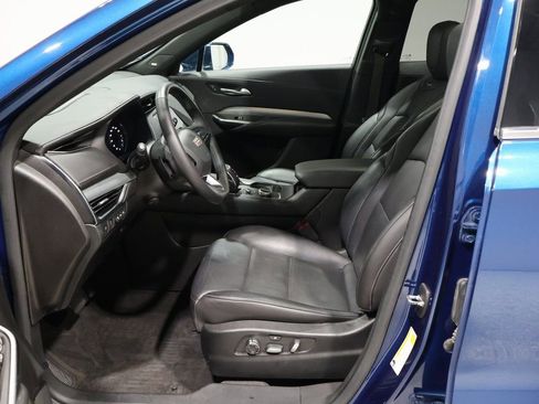 Used 2019 Cadillac XT4 Premium Luxury image 13