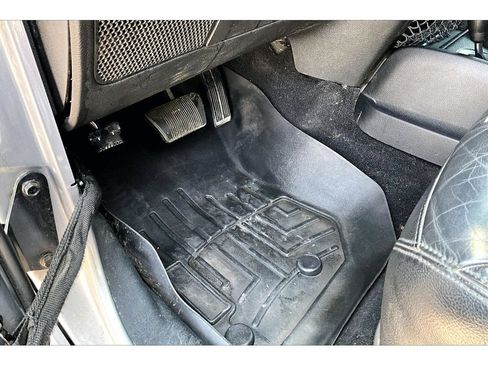 Used 2015 Jeep Wrangler Unlimited Sahara AWD/4WD image 29
