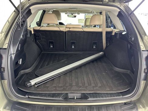 Used 2018 Subaru Outback 2.5i Limited image 30