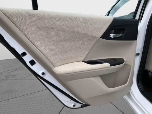 Used 2013 Honda Accord LX image 35