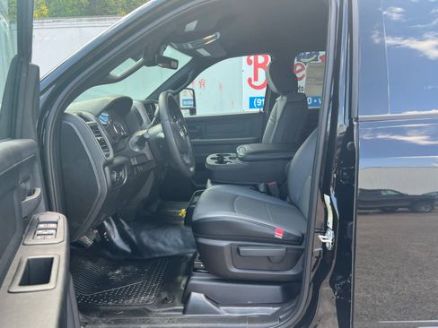 New 2026 RAM 2500 Tradesman w/ Chrome Appearance Group image 20