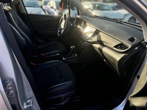 Used 2018 Buick Encore Preferred image 11