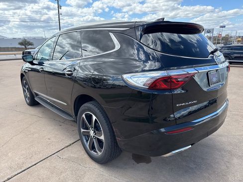 Used 2022 Buick Enclave Essence w/ Experience Buick Package image 5