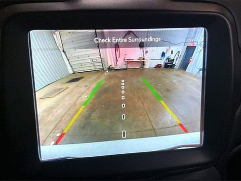 Used 2021 Jeep Renegade Latitude image 23