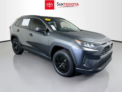 Used 2021 Toyota RAV4 LE FWD image 1